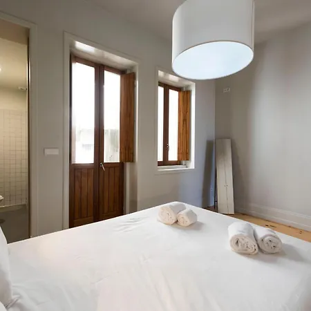 Gloria Boulevard Flat