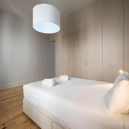 Gloria Boulevard Flat Lejlighed