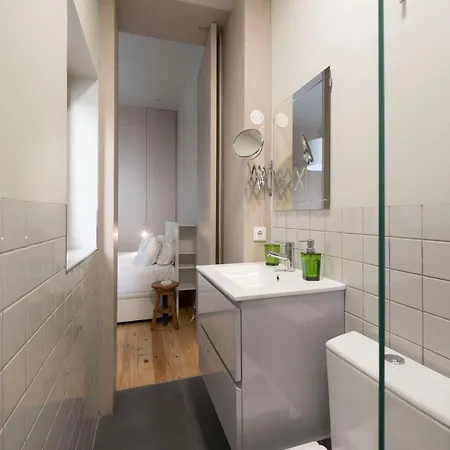 Gloria Boulevard Flat